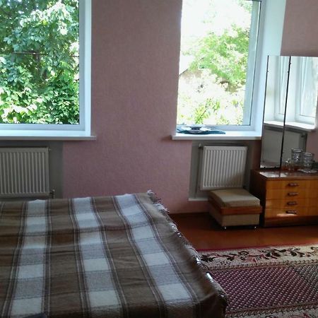 Separate Room Homestay In A Private House, Facilities Shared With Owner Berdychiv Exterior photo