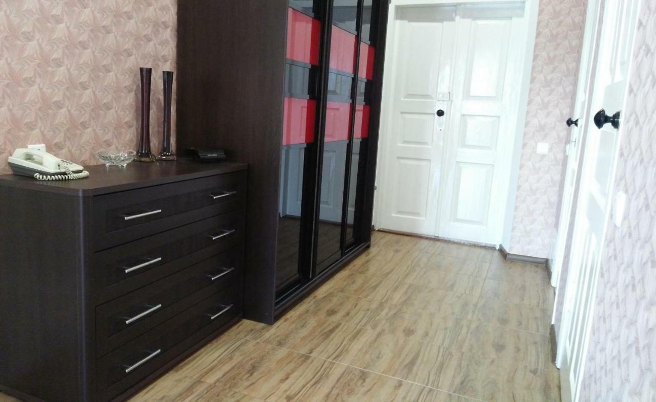 Separate Room Homestay In A Private House, Facilities Shared With Owner Berdychiv Exterior photo